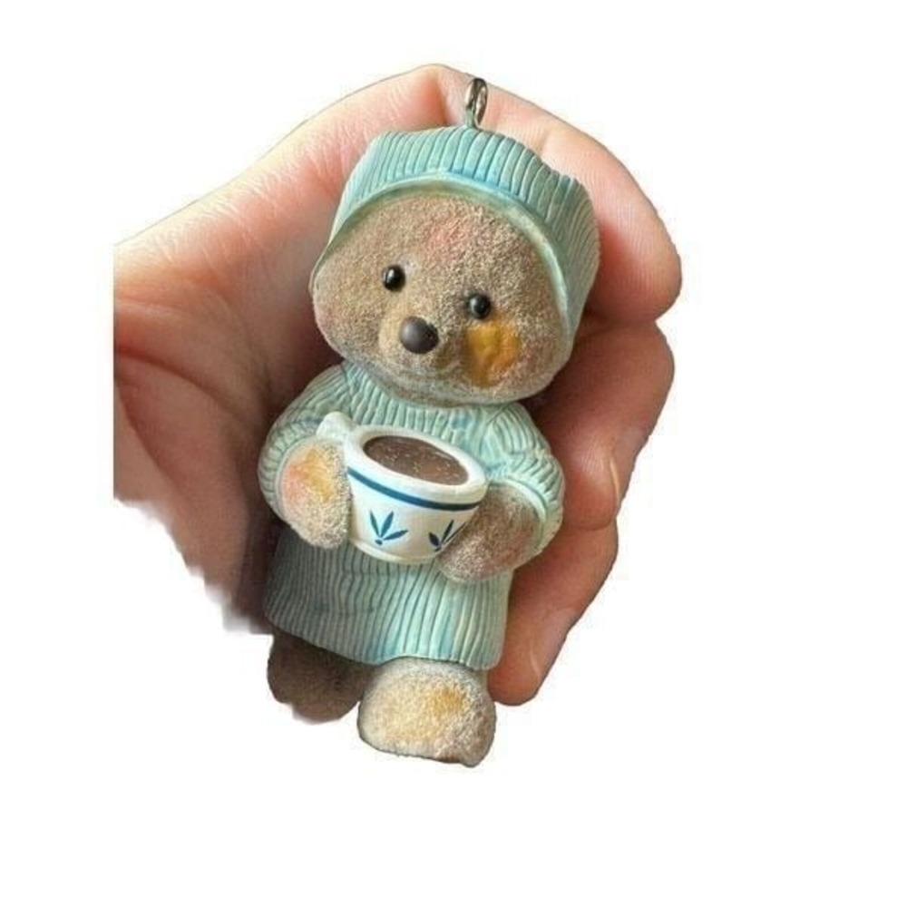Hallmark Keepsake Ornament Comfy and Cozy #2 in Mary Hamiltons Bears Series 2016